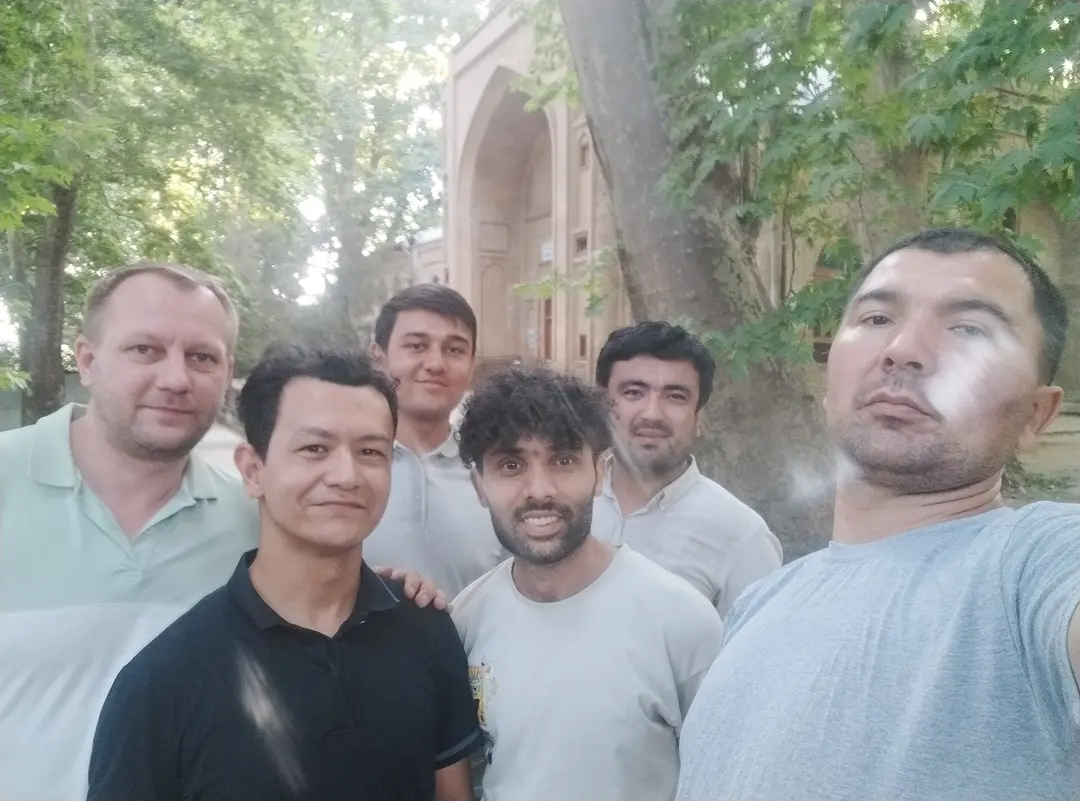 Urgutdagi Chor-Chinor: qadimiy chinorlar bog'i va buloq