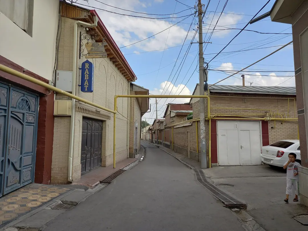 Samarkand to Bukhara: getting between the cities in 2 to 4 hours