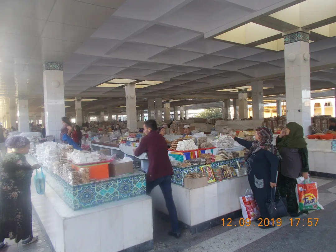 Siab Bazaar in Samarkand: Sweets, Flatbreads and Spices