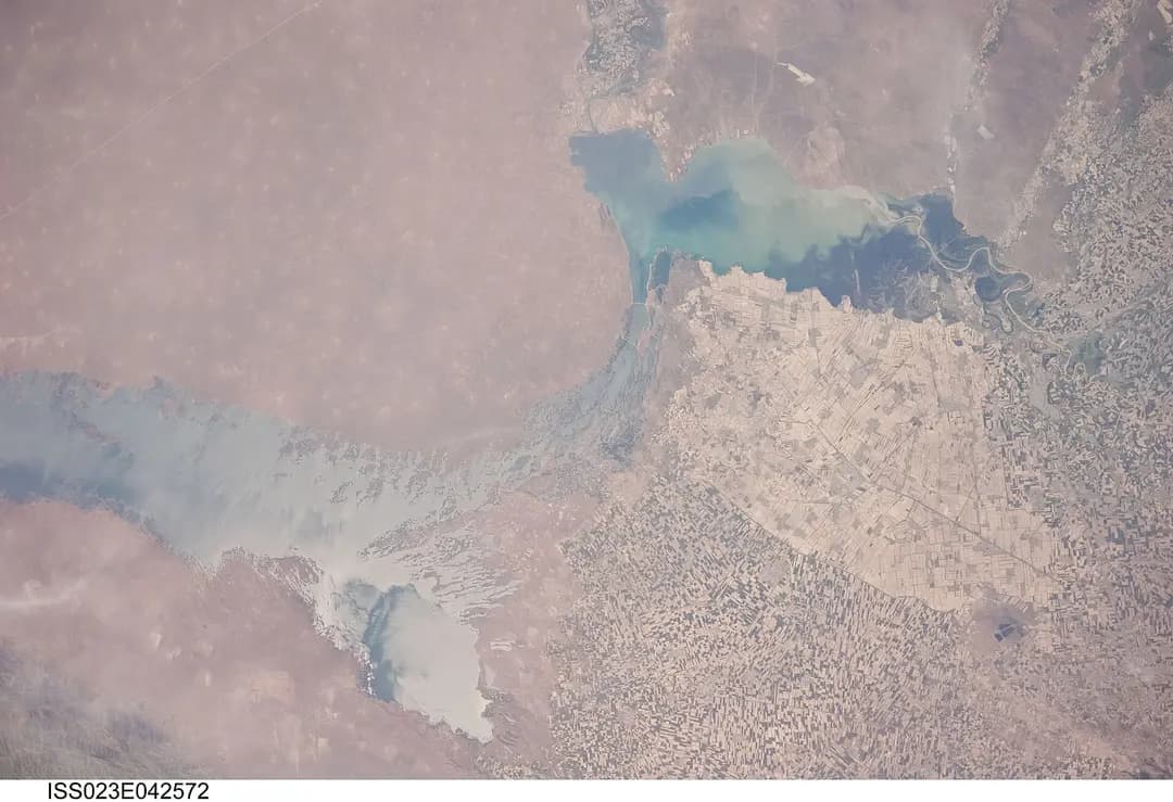 Aydarkul: A Lake in the Desert and Its Yurt Camps