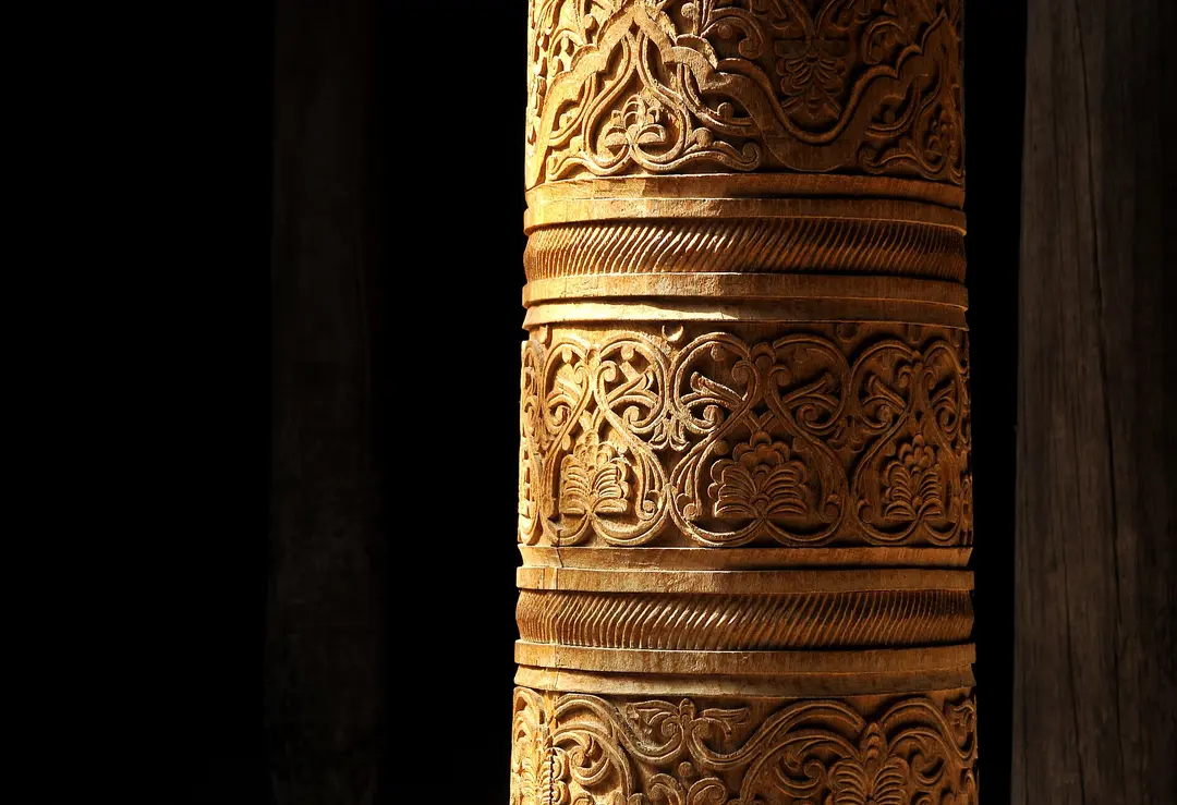 Wood Carving in Khiva: Columns, Doors and Caskets